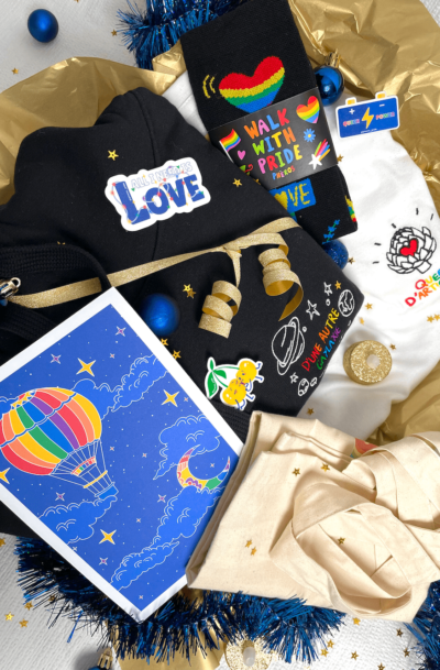 box-2-sweat-chaussette-tshirt-stickers-noel-pheros-lgbt-cadeau