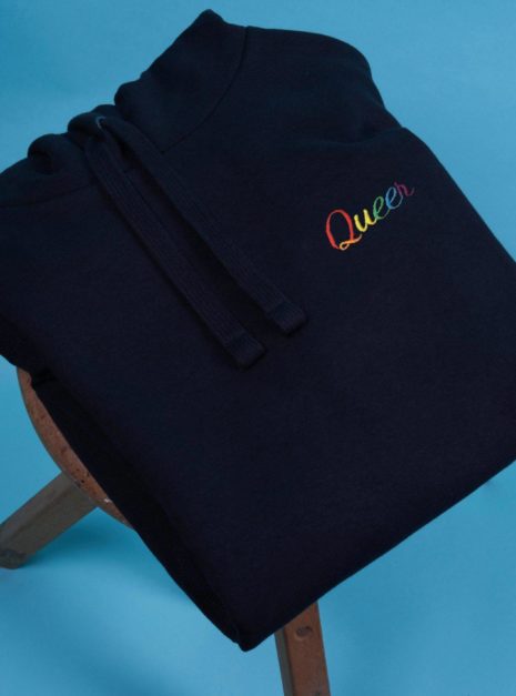 sweat-capuche-queer-lgbt-min2-scaled