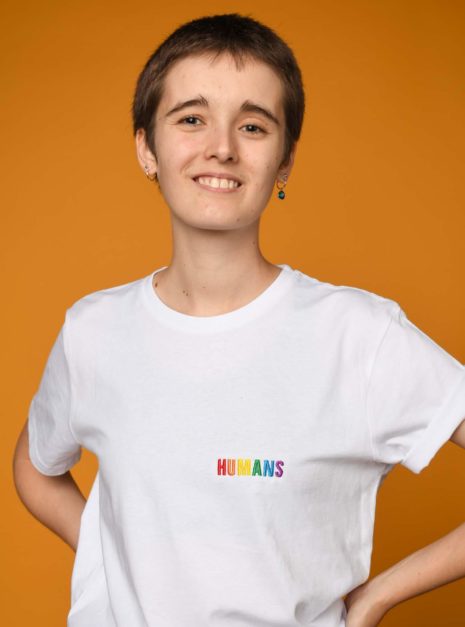 tshirt-queer-blanc-humans-pheros-lgbt