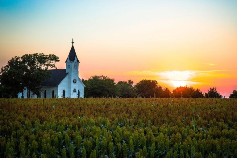 Des membres d’une église en Floride forcés de signer un texte anti-LGBT+ sous peine d’exclusion