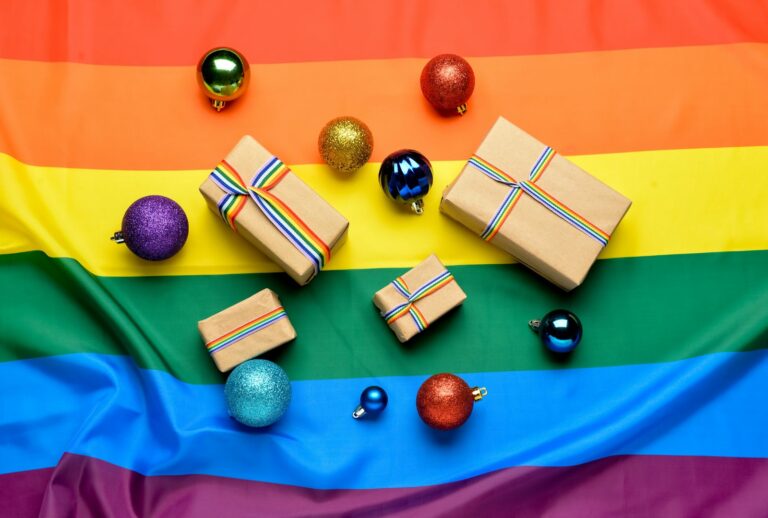 Top 10 des idées cadeaux LGBT+ à offrir à Noël 2023
