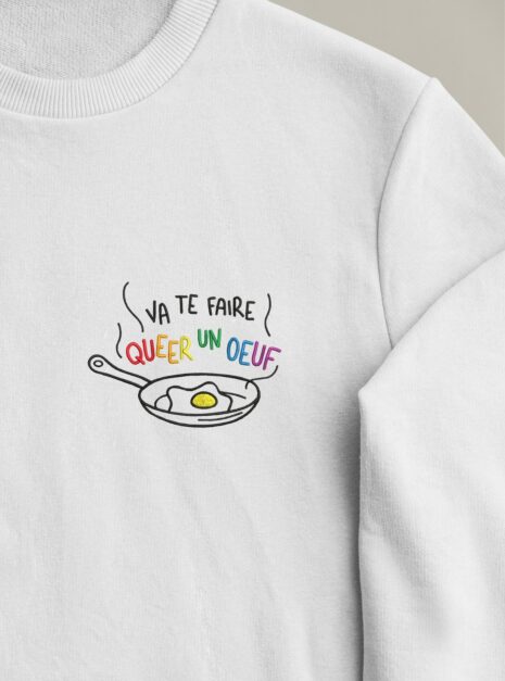 sweat-va-te-faire-queer-un-oeuf-blanc-min