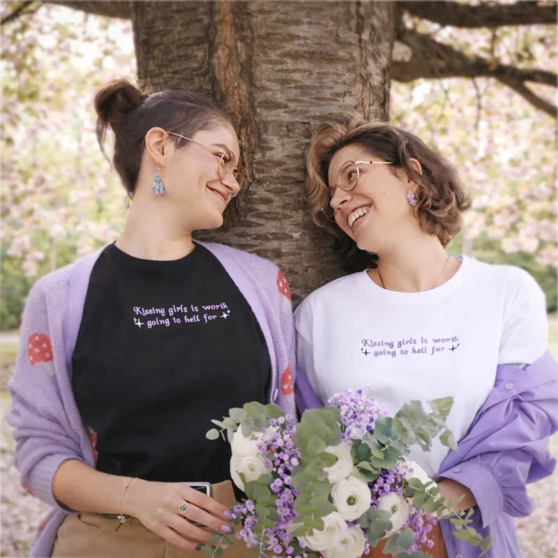 Sapphic-Kissing-Duo-Regard Sapphic-Kissing-Duo-Regard