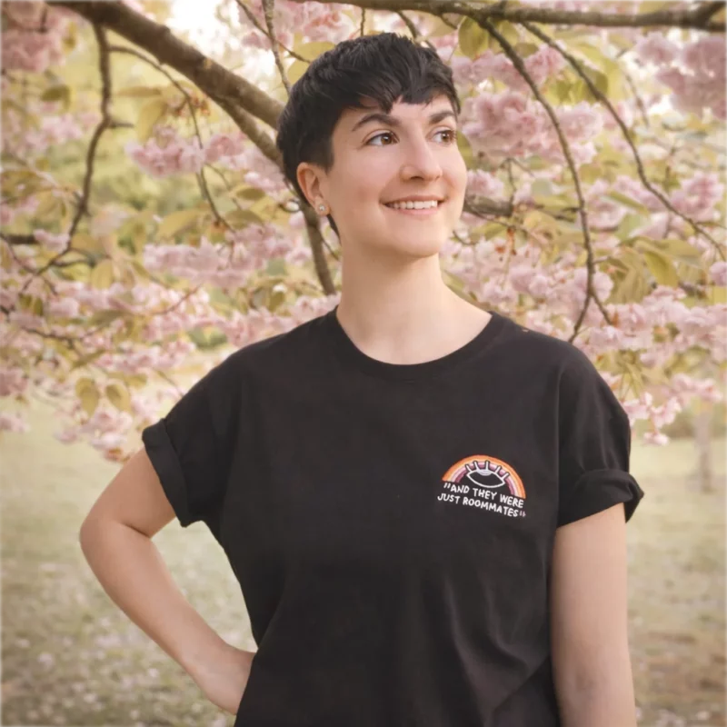 Sapphic-Oeil-Black-Face