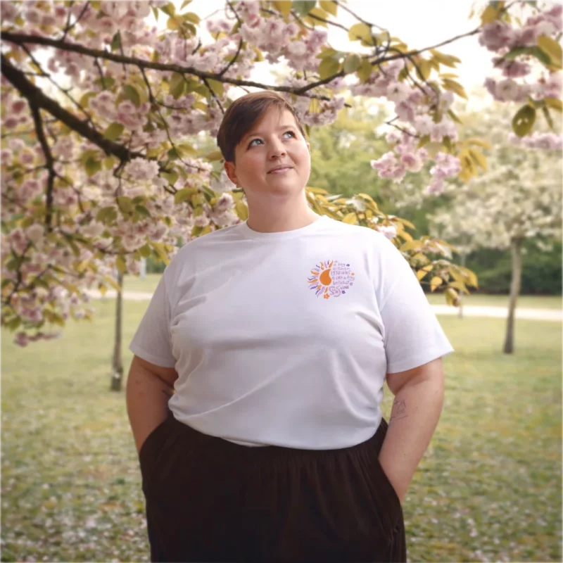 Sapphic-Soleil-White-Face